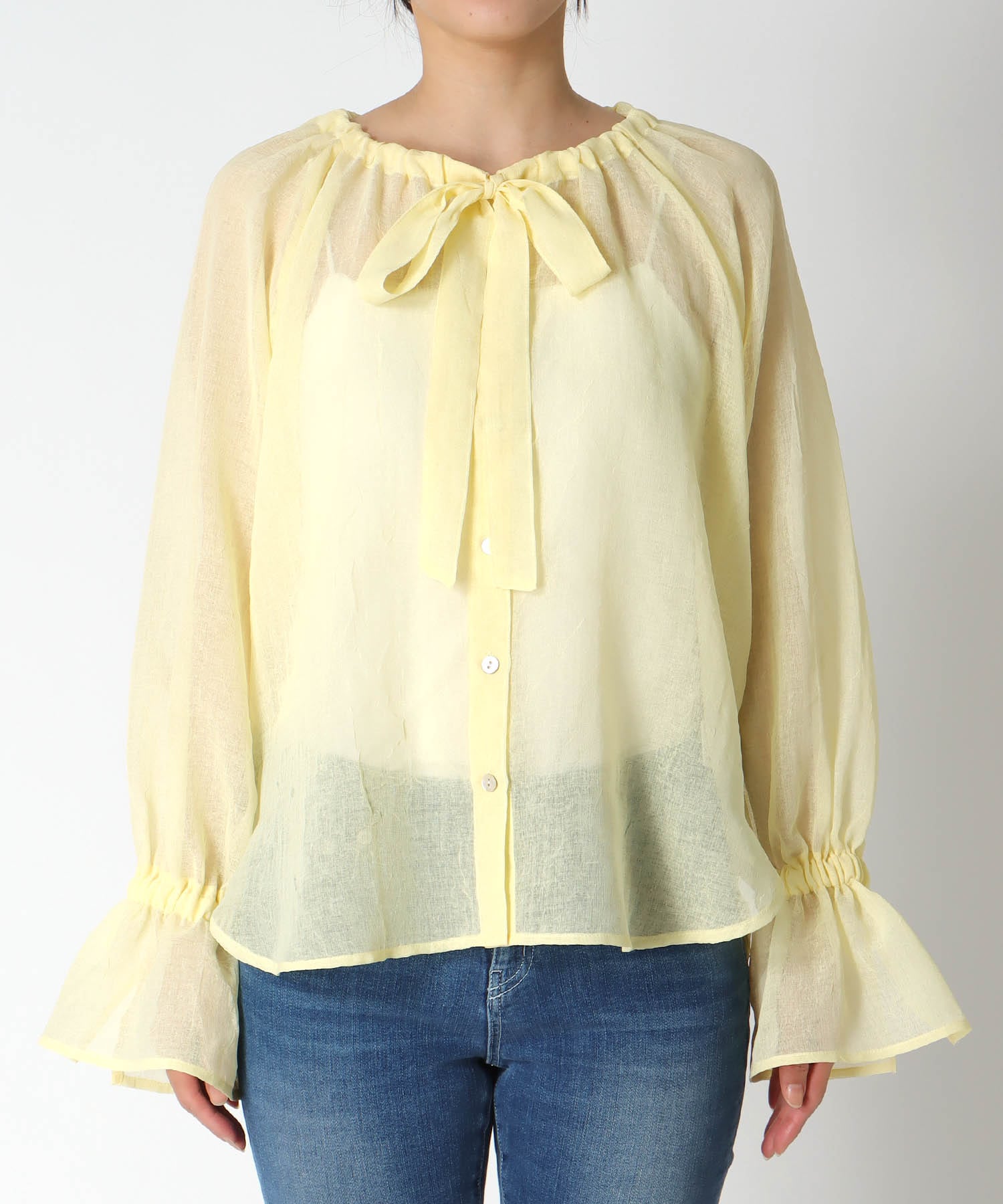 ギャザーリボンカラーブラウス